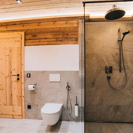 Tauernflair Premium Bergkristall * フッシュ・アン・デア・グロースグロックナーシュトラーセ